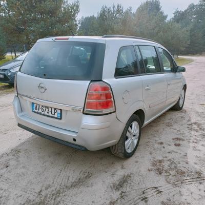 Opel Zafira 1.9 150KM