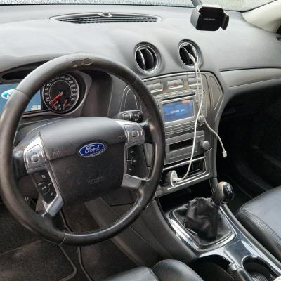 Mondeo mk4 2.0 benzyna gaz. 2009 rok. Bardzo ładny i sprawny. Silnik jak nowy.