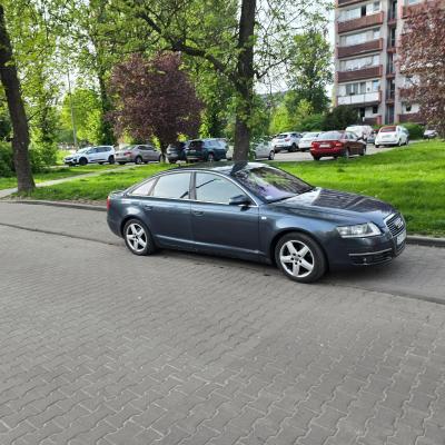 Sprzedam Audi A6 C6 3.0 Tdi quattro, automatyczna skrzynia biegów tiptronic,skóra,klimatyzacja dwustrefowa, nawigacja , 4X4