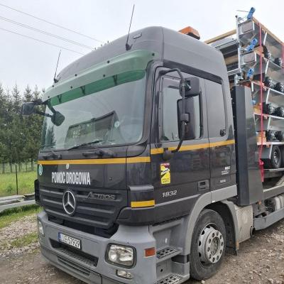 Sprzedam samochód ciężarowy Mercedes - Benz + przyczepa ciężarowa