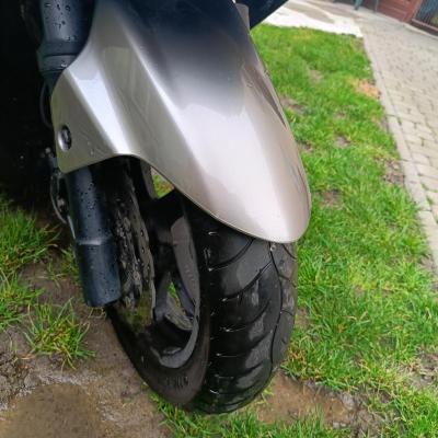 suter KYMCO Dink Street 125 (bez prawka, wystarczy kat. b.), najmocniejsza jednostka 15km