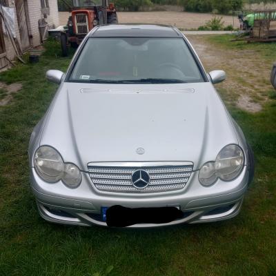 mercedes benz coupe C 220
