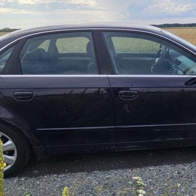 Audi A4B7 2006, sedan