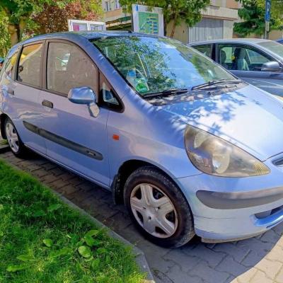 Sprzedam-Honda JAZZ II 2002 r