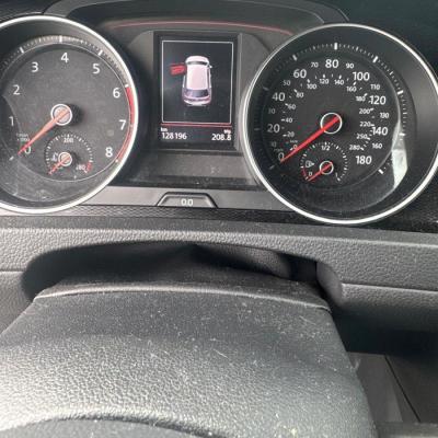 Volkswagen Golf GTI 2.0 TSI Perform
