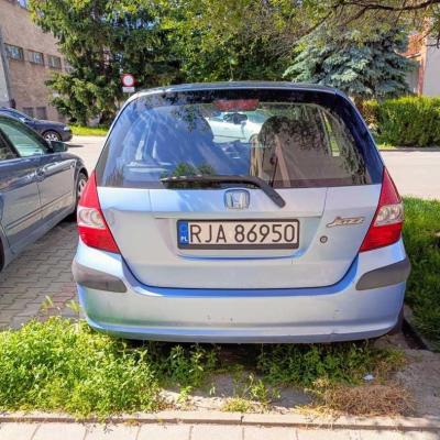 Sprzedam-Honda JAZZ II 2002 r