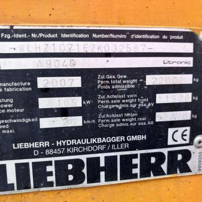 Liebherr A904C