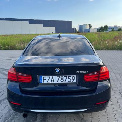 BMW Seria 3 F30 320i 184 KM
