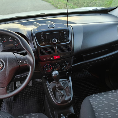 Opel Combo / Doblo 2017r.  76 tyś km
