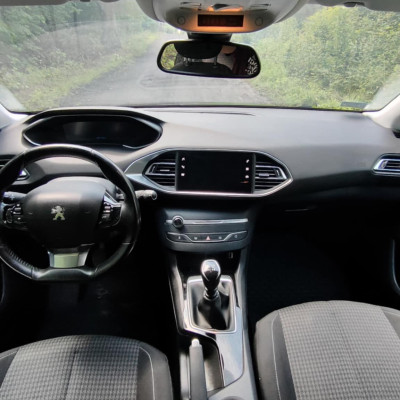 Peugeot 308 2020r