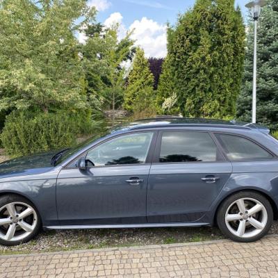 AUDI A4, 2.0 TDI Multitronic S-line