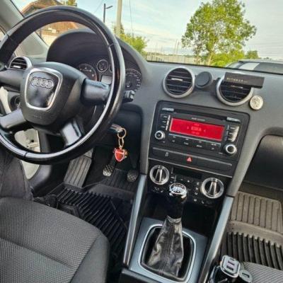 Sprzedam Audi A3 8P - benzyna 2010