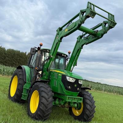 John Deere 6115 M z Turem