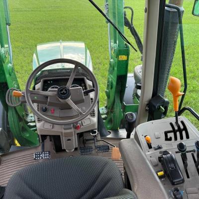 John Deere 6115 M z Turem