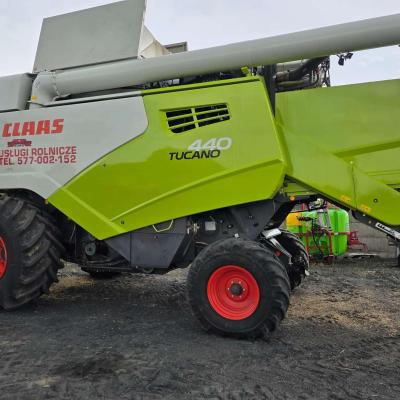 Claas Tucano