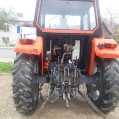 Massey Ferguson 255