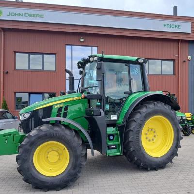 John Deere 6120M