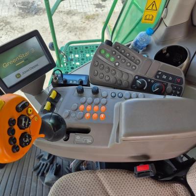 John Deere T660