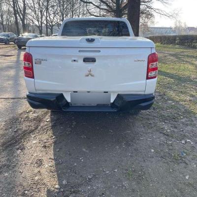 Mitsubishi L200 2.4 d DC Black Edit