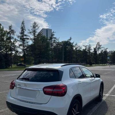 Mercedes-Benz GLA 180 d 7G-DCT