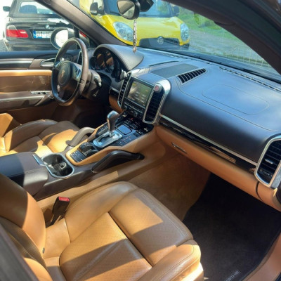 Porsche Cayenne OD PIŁKARZA
