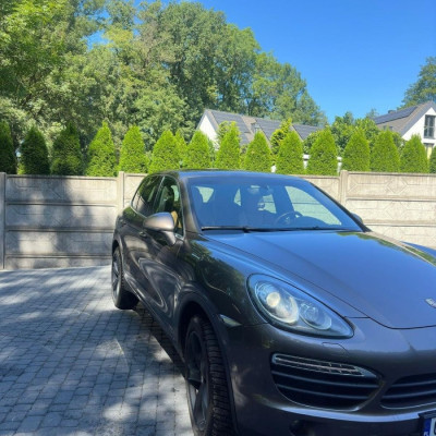 Porsche Cayenne OD PIŁKARZA