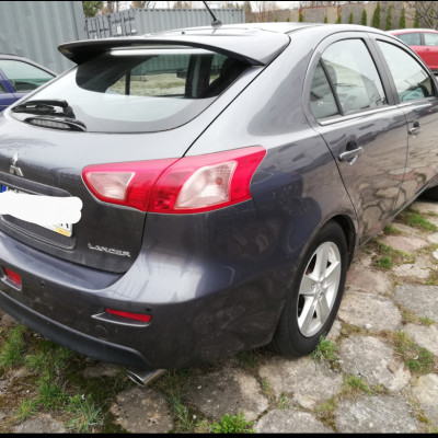 Mitsubishi Lancer Sportback Invite 1.8b