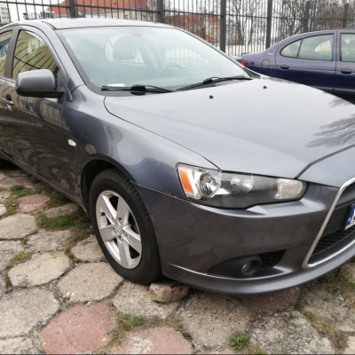 Mitsubishi Lancer Sportback Invite 1.8b