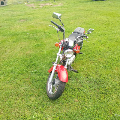 Suziki Marauder 125