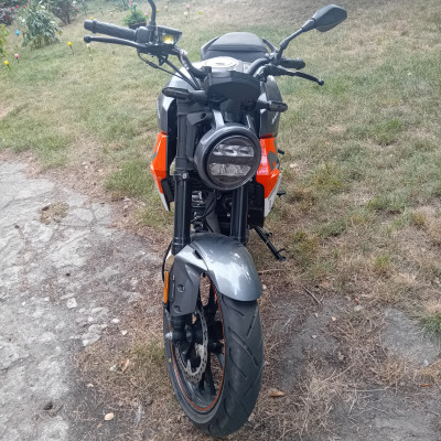 Sprzedam motocykl Barton Naked 125