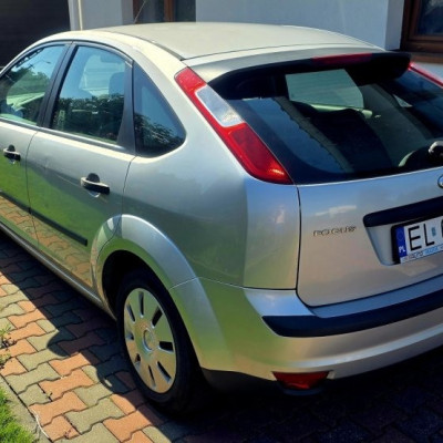 Ford Focus 1.6 benzyna 101 koni 2007rok