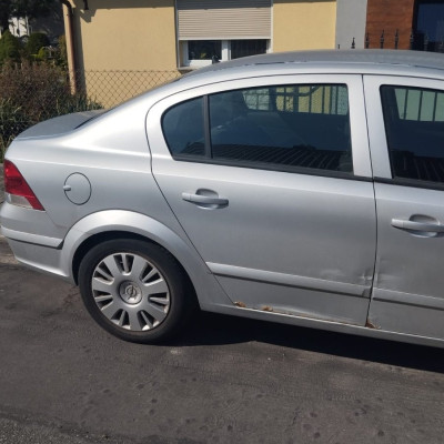 Opel Astra 1.7