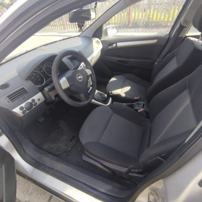 Opel Astra 1.7