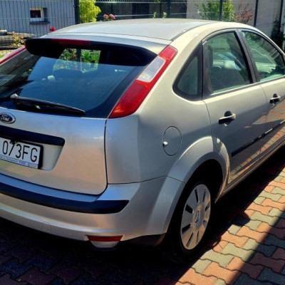 Ford Focus 1.6 benzyna 101 koni 2007rok