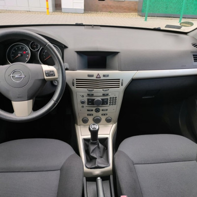 Opel Astra na łańcuszku rozrząd+badan