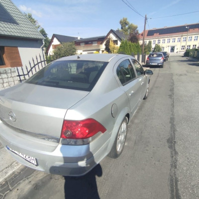 Opel Astra 1.7