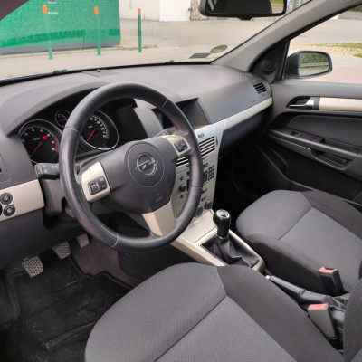 Opel Astra na łańcuszku rozrząd+badan