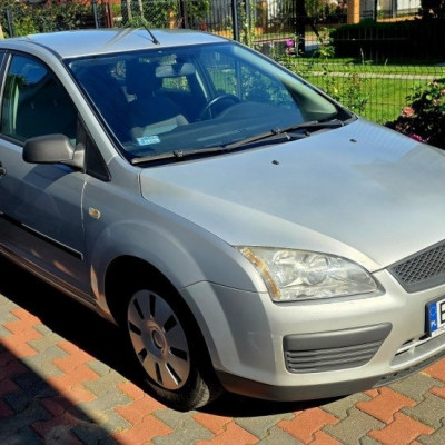 Ford Focus 1.6 benzyna 101 koni 2007rok