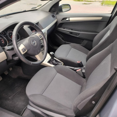 Opel Astra na łańcuszku rozrząd+badan