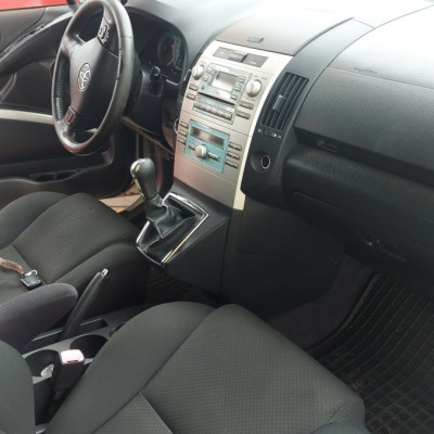 Sprzedam super Toyotę Corolla Verso 200