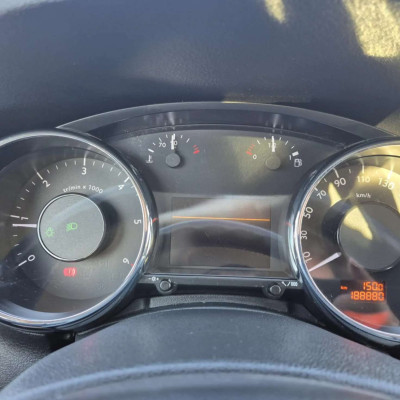 Peugeot 3008 1.6 HDi Premium