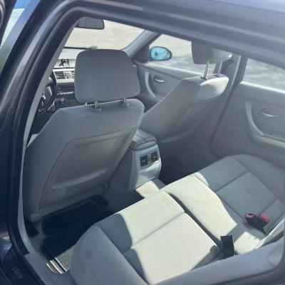 BMW Seria 3 320i Touring