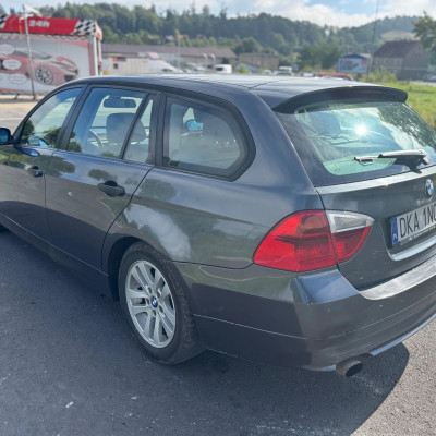 BMW Seria 3 320i Touring