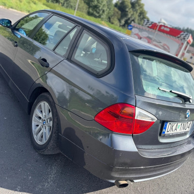 BMW Seria 3 320i Touring
