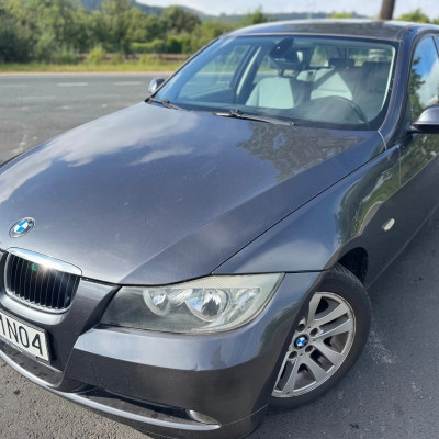 BMW Seria 3 320i Touring