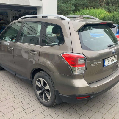Subaru Forester 2.0 i Exclusive Lineartr