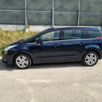 Peugeot 5008 1.6 THP Allure