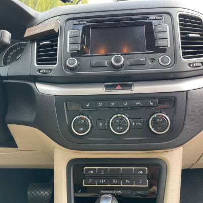 Volkswagen Sharan 2.0 TDI Highline DSG