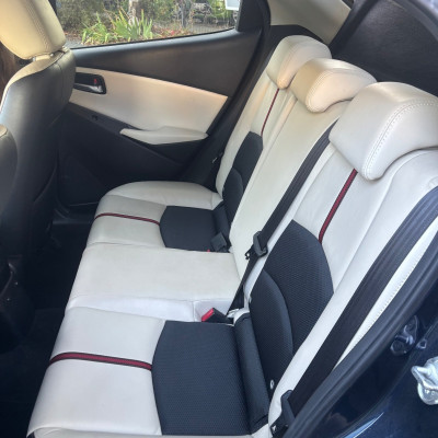 Mazda 2 SKYACTIV-G 90 White Edition