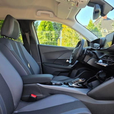 Peugeot 2008 1.5 BlueHDi Allure S&S EAT8